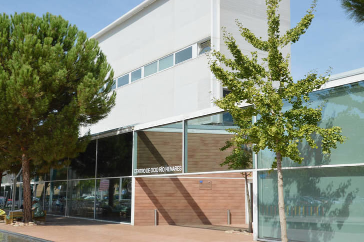 Se ultima el procedimiento de contratación de las obras de adaptación de baños para personas ostomizadas en Azuqueca