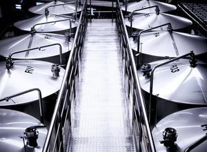 Arriaca dobla su capacidad de producción con el equipo de elaboración más grande de España del sector cervecero artesano e independiente