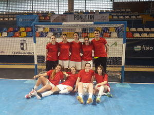 El filial del Chiloeches de nuevo campeón de liga local femenina