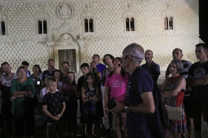 El día de 1956 en que un toro entró en el salón de plenos del Ayuntamiento Cogolludo