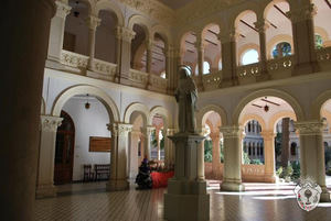 Confinan por el coronavirus a las profesoras de Infantil del colegio Niña María (