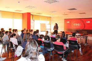 Cerca de 100 alumnos del Colegio "La Muñeca" se forman en materia de Emprendimiento e Innovación de la mano de CEEI Guadalajara 