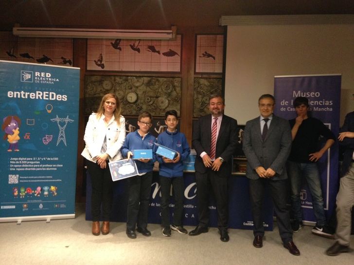 Alumnos del Colegio Marista finalistas regionales de la II Olimpiada entreREDes