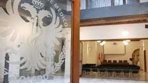 El Colegio Médicos de Toledo denuncia el acoso de 50 personas hacia una doctora de una paciente fallecida en un centro de Talavera