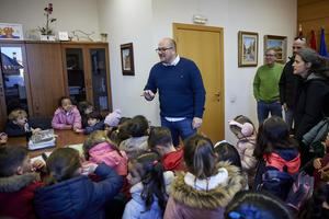 Alumnos de 3º de Infantil del Colegio de Yunquera de Henares conocen su Ayuntamiento