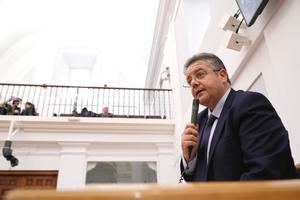 El Grupo Popular en las Cortes regionales insta al Gobierno regional del socialista Page a cumplir el convenio sanitario con Madrid porque la atención sanitaria en Guadalajara es prácticamente insostenible