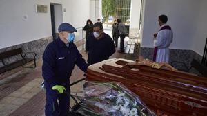 PP-CLM : En el PSOE se dedican a hablar de bulos en lugar de buscar protección para sanitarios o parar la sangría de muertes en las Residencias de Mayores