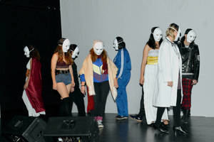 Cristina del Valle reivindicó, en Azuqueca, con la música y la palabra la eliminación de cualquier tipo de violencia contra las mujeres