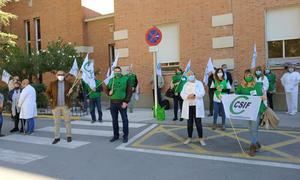 La Atención Primaria se CONCENTRA en Guadalajara para denunciar la situación desbordante y la improvisación" de la Junta de Page