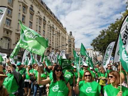 Decenas de miles de trabajadores salen a la calle para gritar "Basta" a Sánchez, exigir medidas económicas eficaces y una subida salarial justa 