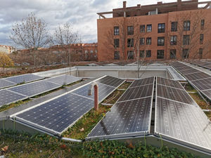 El Ayuntamiento de Azuqueca cubrirá dos pistas de pádel del complejo San Miguel