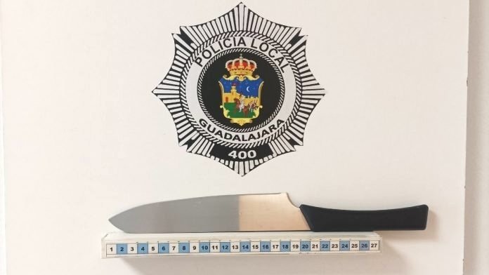 Detenido en Guadalajara cuando intentaba agredir con un cuchillo a otra persona