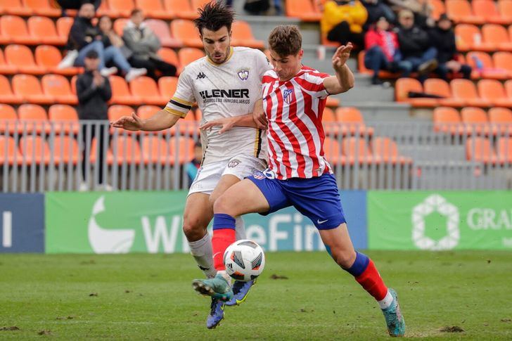 El Dépor resiste pero cae al final frente al filial del Atlético (2-1)