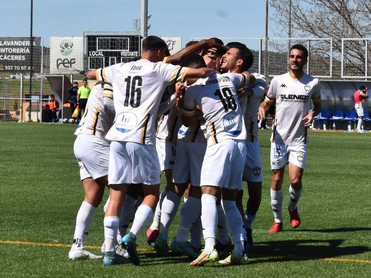 El Dépor sufre pero se lleva un gran partido frente al Diocesano (1-2)