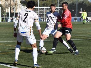El Deportivo Guadalajara pierde dos puntos en el descuento ante la U.D. Montijo (1-1)