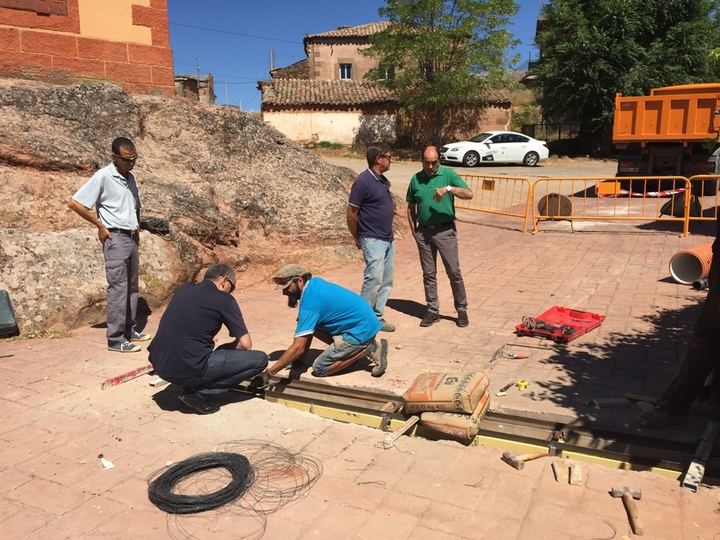 La Diputación de Guadalajara invierte más de 150.000 euros en obras de renovación de redes y pavimentación en cinco municipios