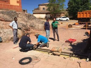 La Diputación de Guadalajara invierte más de 150.000 euros en obras de renovación de redes y pavimentación en cinco municipios