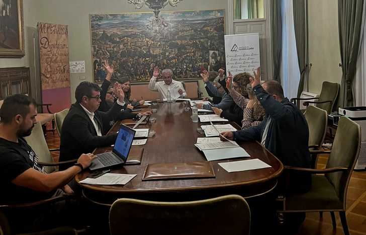 La Diputación construirá una glorieta en el cruce de la GU-141 con la calle San Sebastián de Torrejón del Rey