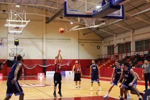 Distrito Olímpico creyó más que el Isover Basket Azuqueca y se llevó la victoria