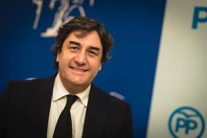 Echániz lamenta que el paro registre la mayor subida de su historia con cerca de 4 millones de personas desempleadas