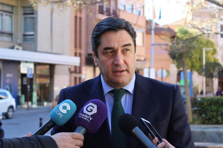 Echániz muestra su enorme preocupación por los nefastos datos de desempleo que afectan a Guadalajara