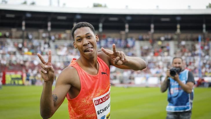 Juan Miguel Echevarría celebra en Guadalajara el aniversario cubano con un salto de 8,37