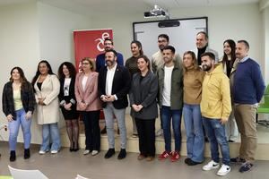 El Ayuntamiento premia las ideas y proyectos de emprendimiento de cuatro jóvenes de Azuqueca