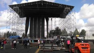 Todo listo en el San Miguel para los conciertos de Víctor Manuel, Malú y Quevedo en el festival 'Azuqueca, Vívela'