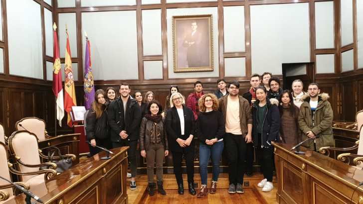 Los alumnos de la Escuela de Arte ‘Elena de la Cruz’ diseñarán la nueva imagen de la Diputación de Guadalajara 