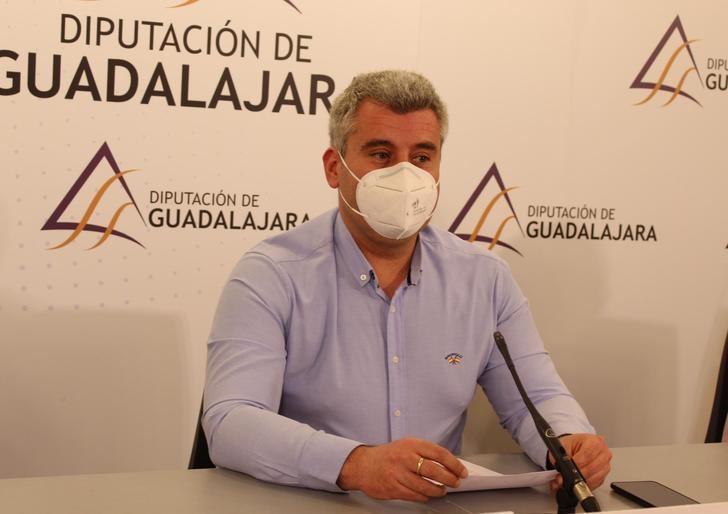Esteban afirma que la diputada de Economía no se entera de la realidad del recurso del Grupo Popular de la Diputación de Guadalajara