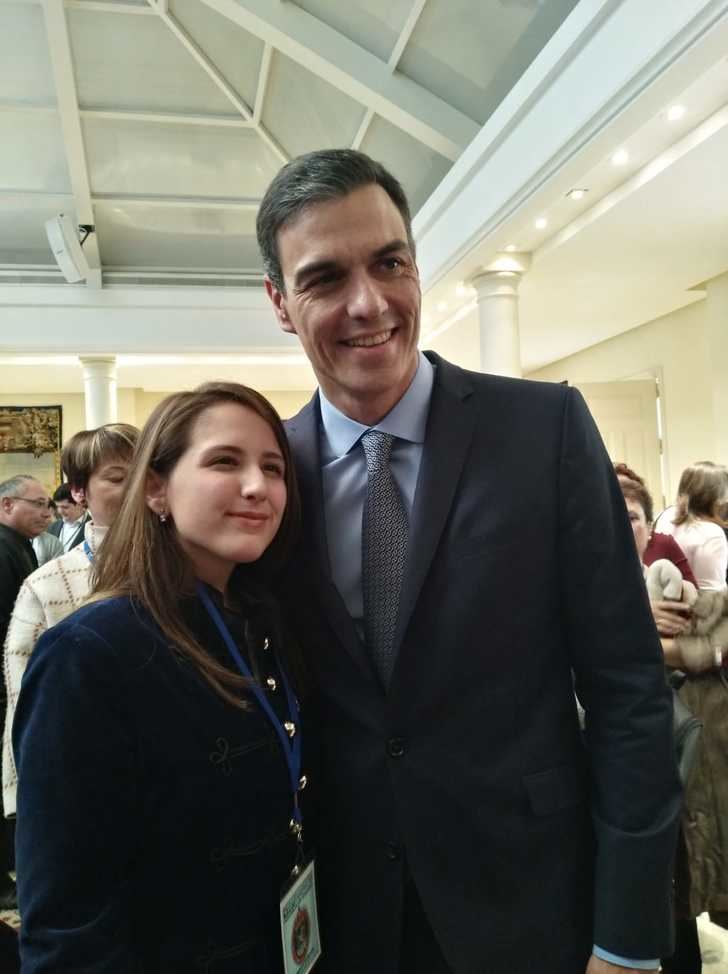 Una estudiante de Azuqueca en la recepción de Pedro Sánchez a los jóvenes para conmemorar el 40 Aniversario de la Constitución