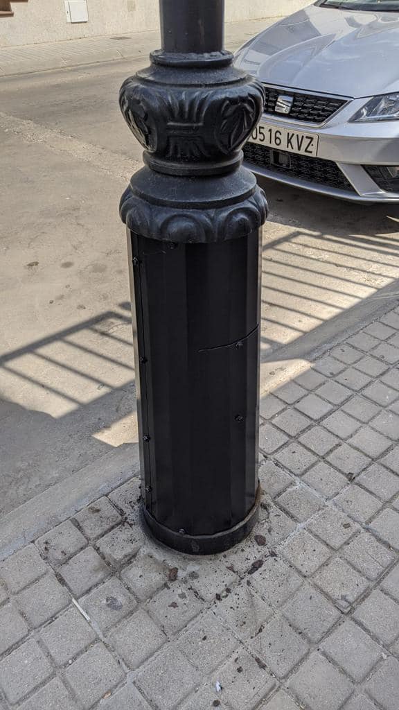 El Ayuntamiento de Yunquera de Henares realiza labores de mantenimiento en sus farolas