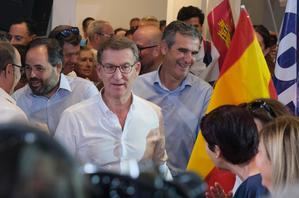 Feijóo en un mitin multitudinario en Guadalajara : Estamos muy cerca de la mayoría y las provincias de Castilla-La Mancha son claves para conseguirla