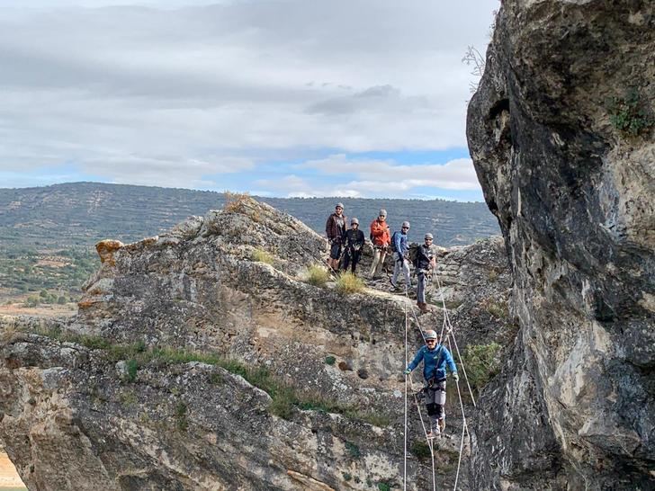 La Vía Ferrata Boca del Infierno de Sacedón, gratis si consumes tres euros o más en el municipio