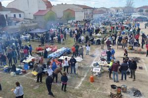 Cientos de personas disfrutan de la X Fiesta de la Patata de Yunquera de Henares