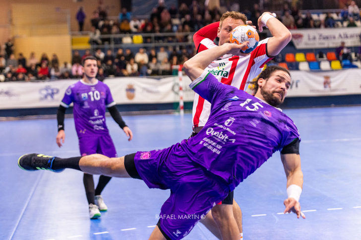 COMUNICADO OFICIAL: Pedro Fuentes no jugará la próxima temporada en el Quabit