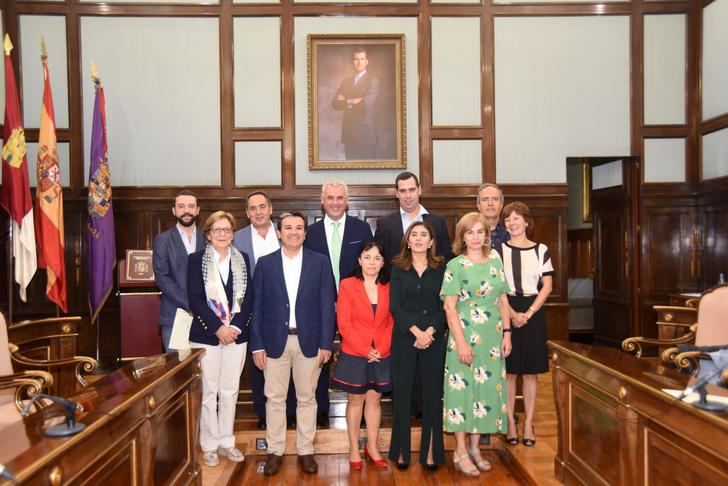 La Diputación de Guadalajara refuerza servicios a los pueblos con la incorporación de diez funcionarios de carrera