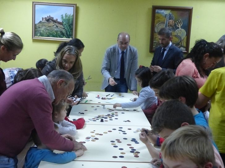 El Consorcio de Residuos de la Diputación prevé aumentar la recogida de papel cartón en un 15% este año