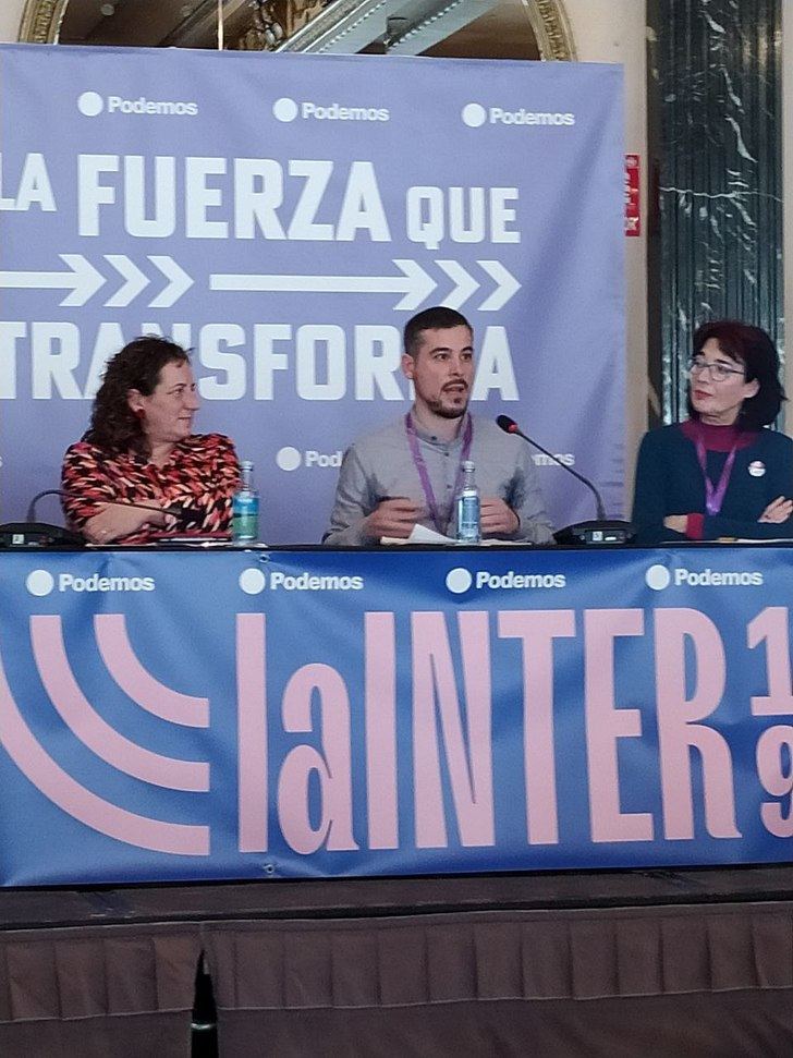 Gascón expone en Sevilla las iniciativas de Podemos: “la transformación de Castilla-La Mancha comienza el 28M”