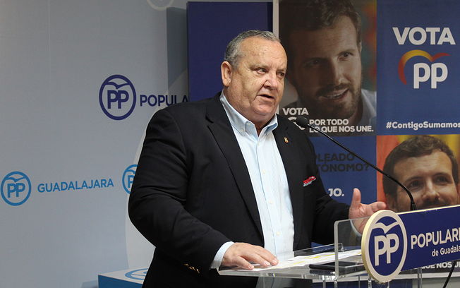El senador del PP por Guadalajara González Lamola afirma que las recetas económicas de la izquierda siempre se pagan con más paro