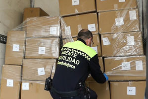 El Ayuntamiento de Guadalajara anuncia que contará en los próximos días con 555.000 mascarillas, 1.000 gafas protectoras, 2.000 trajes de protección y 60.000 guantes de nitrilo