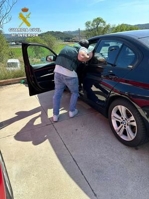 La Guardia Civil de Guadalajara detiene a una persona por estafa en la compra de un vehículo