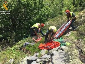 La Guardia Civil salva la vida a un senderista que sufri&#243; un accidente en la Sierra de Ayll&#243;n 