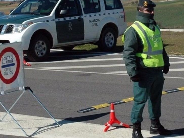 La Guardia Civil detiene a dos personas por tentativa de robo en una joyería de Azuqueca