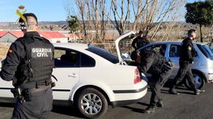 Un detenido por agredir con arma blanca a un policía local cuando iba a detenerle en San Clemente
