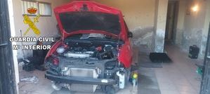 La Guardia Civil de Toledo detiene a una mujer por robar coches, despiezarlos y lucrarse con la venta de sus piezas