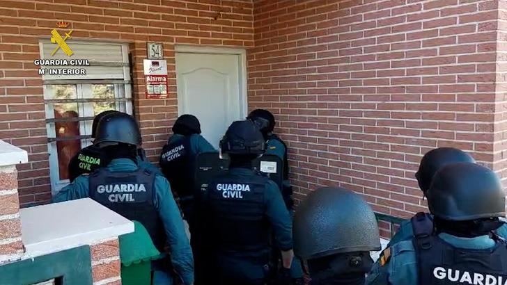 La Guardia Civil de Toledo desarticula una organización criminal dedicada a robos con fuerza en establecimientos y robo de vehículos de alta gama