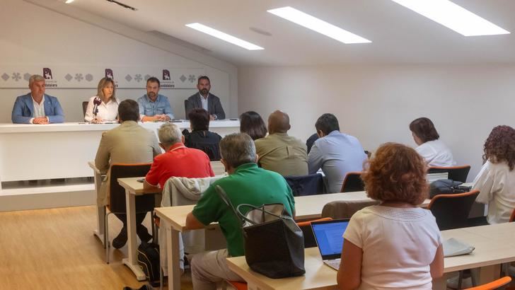 Ana Guarinos: 100 días de cambio en el fondo y en la forma de hacer política