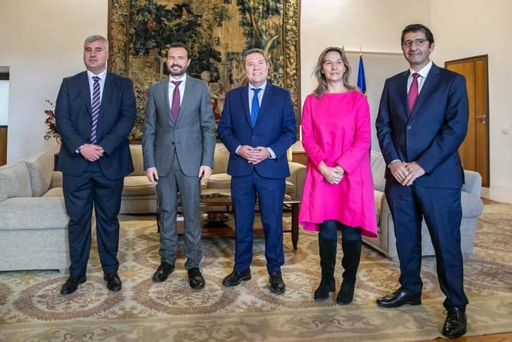 El Hospital de Guadalajara, Fuerte de San Francisco y Estación de Autobuses, principales asuntos de la reunión entre Guarinos y García-Page