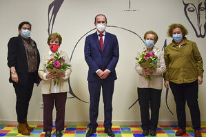 El Ayuntamiento rinde homenaje a las hermanas de Blas por su contribución a la lectura y la cultura en Guadalajara desde su Librería Alcarreña